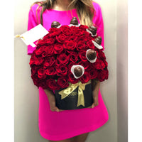 Luxury Box 100 Fresh Roses and Chocolate Covered Strawberries Miami Florida. Chocolate Covered Strawberries robbin legacy 