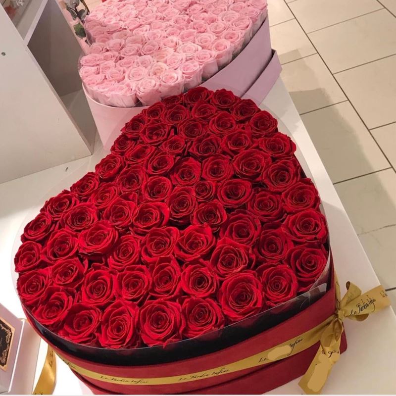 120 Preserved Roses Heart Box Miami Florida and Nationwide.. Preserved Roses Robbin Legacy 