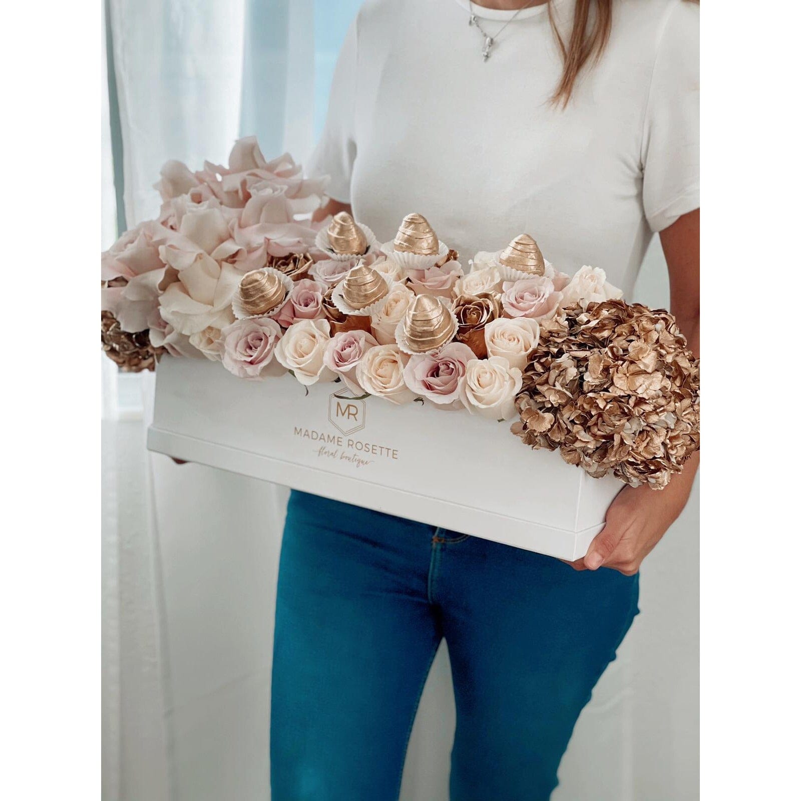Maxim Box Fresh Flowers Chocolate Covered Strawberries Miami Florida. Chocolate Covered Strawberries robbin legacy 