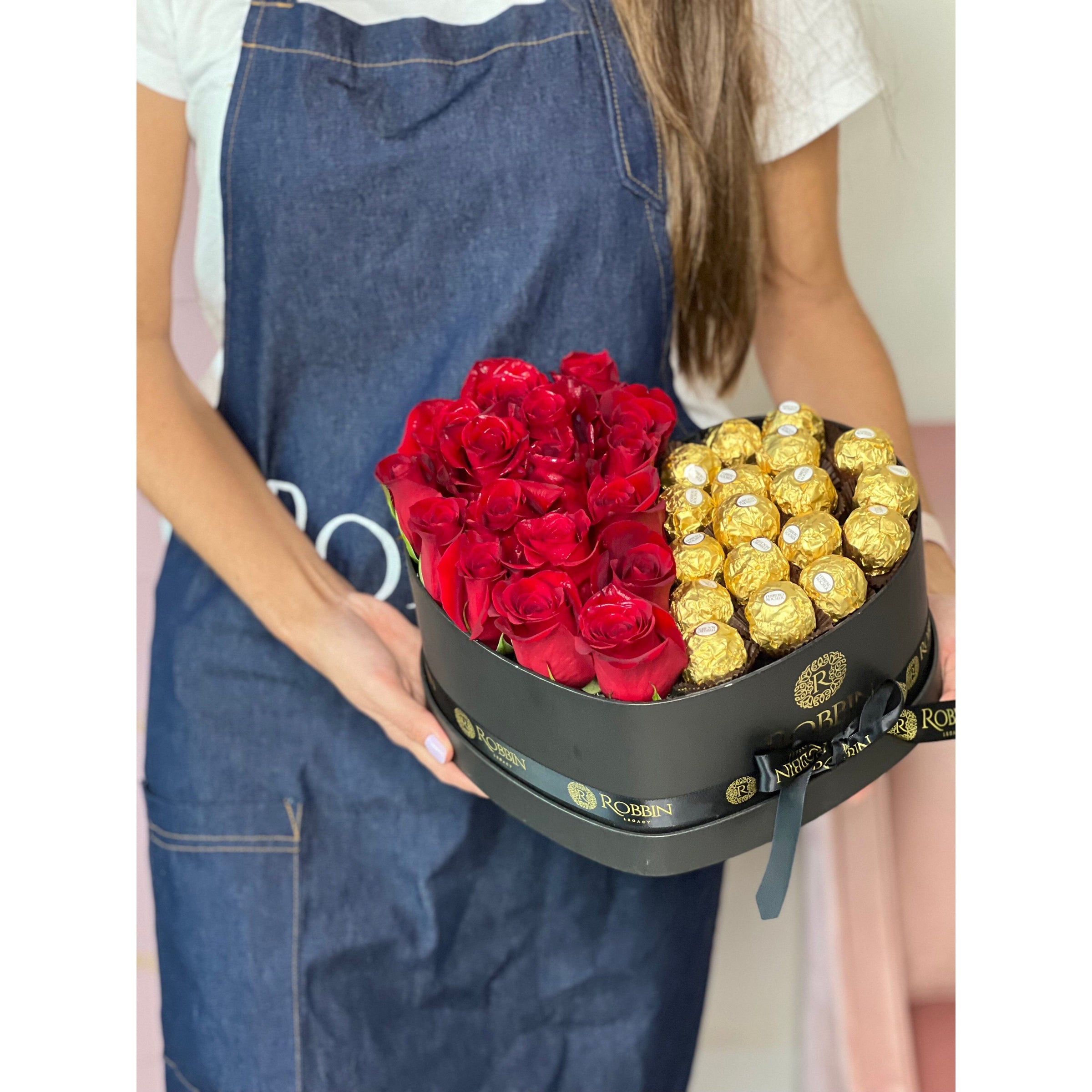 Heart Box Fresh Roses Flowers and Ferrero Chocolates Miami Florida.. Fresh Flowers robbin legacy Black Red 