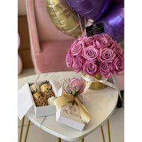 19-24Luxury Fresh Roses Ceramic Vase Miami Florida.. Fresh Flowers Robbin Legacy 