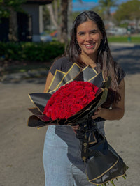 Hand Bouquet Fresh Roses Flowers Miami Florida.. Fresh Flowers Robbin Legacy 