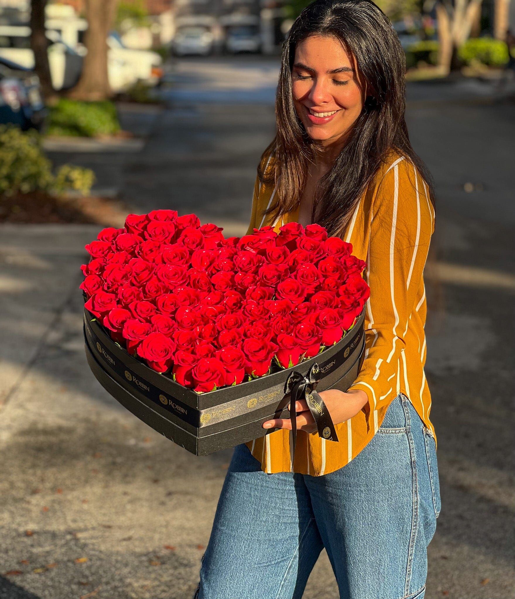Luxury Big Heart Box fresh Roses Flowers Miami Florida.. Fresh Flowers Robbin Legacy 