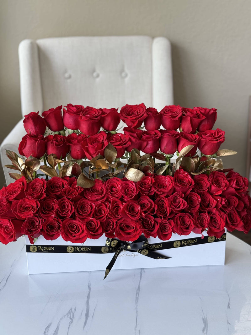 80 Fresh Roses Flowers In Rectangle Box Miami Florida.. Robbin Legacy 
