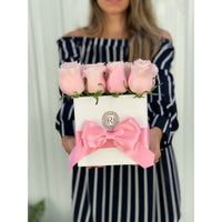 Fresh Roses flowers Medium Box Miami Florida.. Fresh Flowers Robbin Legacy 