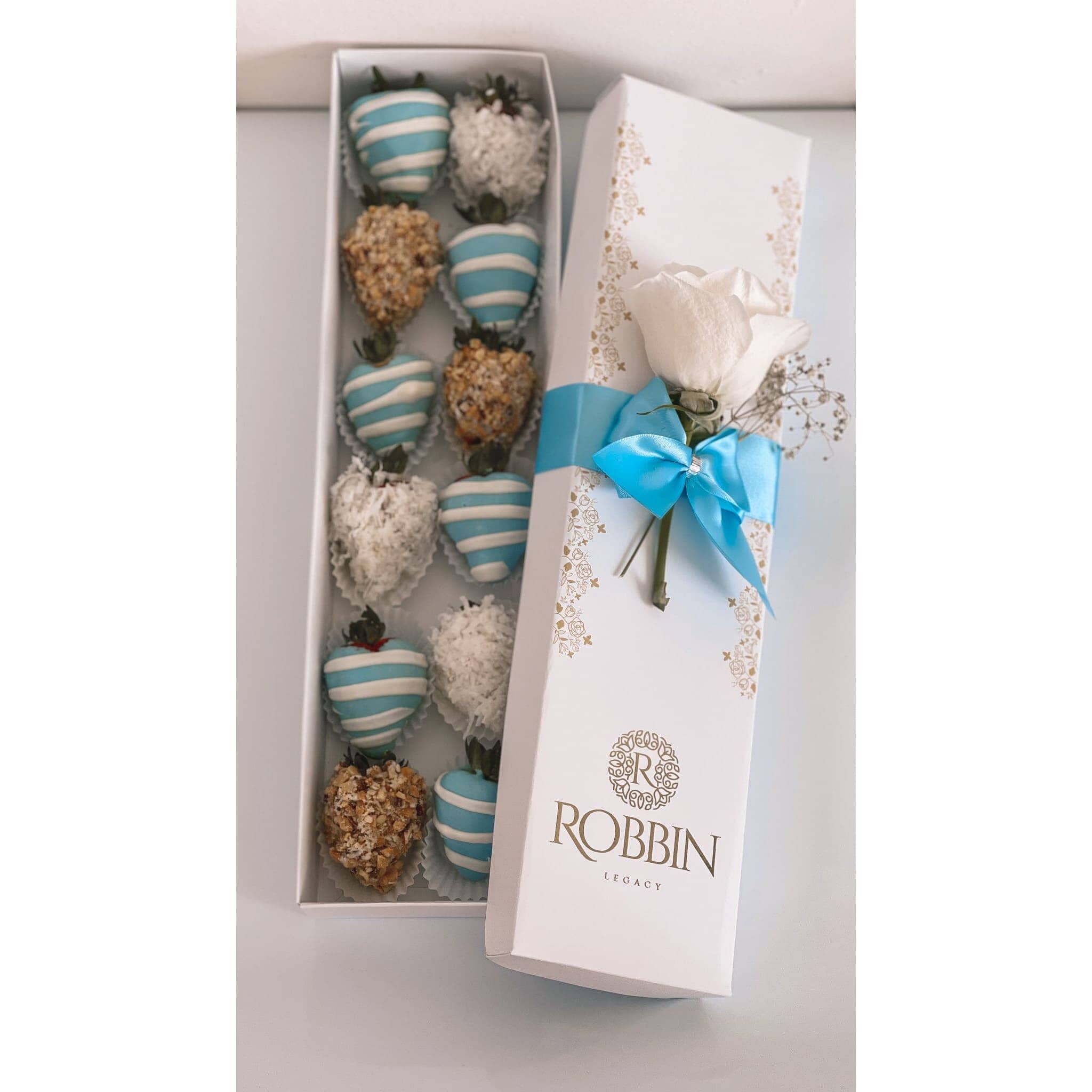 12 Blue Chocolate Covered Strawberries Sky Blue Box Miami Florida. Chocolate Covered Strawberries robbin legacy 