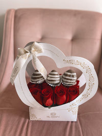 Heart Box Fresh Roses and Chocolate Covered Strawberries Miami Florida.. Chocolate Covered Strawberries Robbin Legacy Red Chocolate Brown 