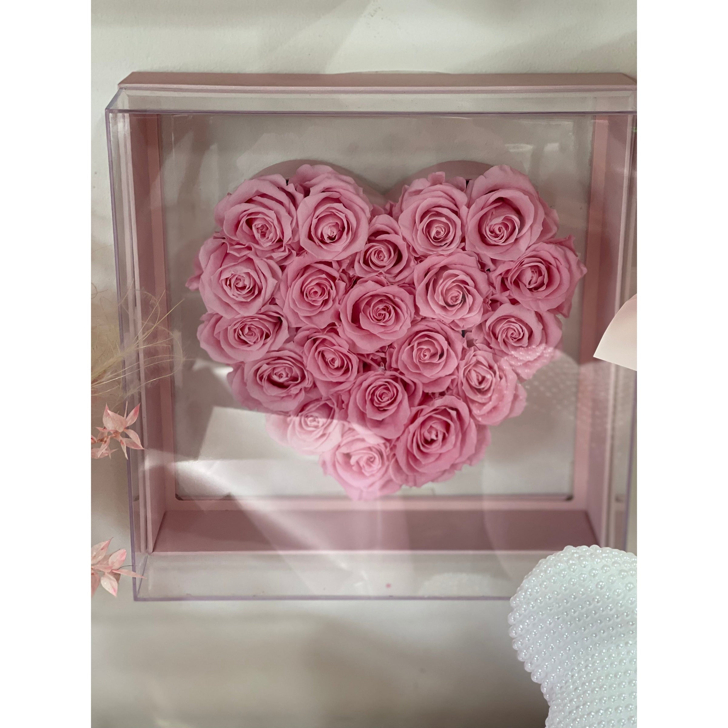 XL Heart Acrylic Box Preserved Roses Miami Florida and Nationwide.. Preserved Roses Robbin Legacy 
