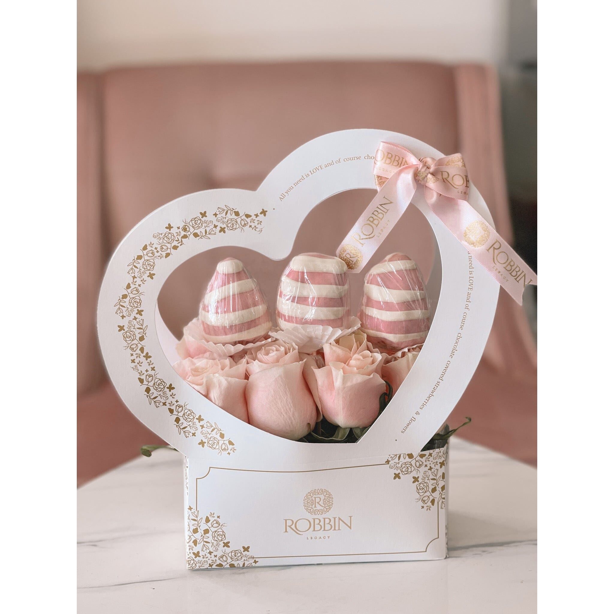 Heart Box Fresh Roses and Chocolate Covered Strawberries Miami Florida.. Chocolate Covered Strawberries Robbin Legacy Pink Pink 