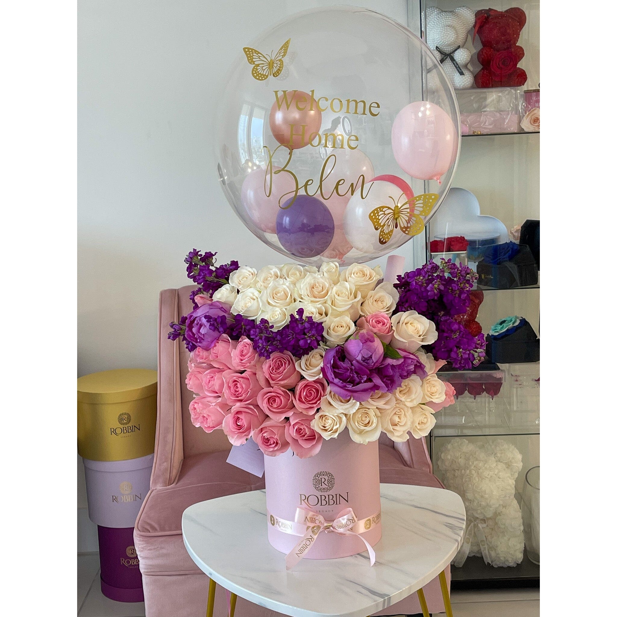 White, pink and lavanda Flowers and Hot Air Balloon Miami Florida. Balloons Robbin Legacy 