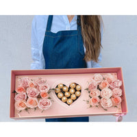 MOM box Fresh Roses Flowers and Ferrero Chocolates Miami Florida. Fresh Flowers Robbin Legacy 